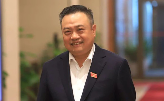 Quá trình công tác, ông Trần Sỹ Thanh kinh qua nhiều vị trí khác nhau. Cụ thể: Từ 9/1991 - 3/1999 : Chuyên viên Thanh tra, Phòng Kế hoạch tổng hợp, chuyên viên Văn phòng Kho bạc Nhà nước, Bộ Tài chính