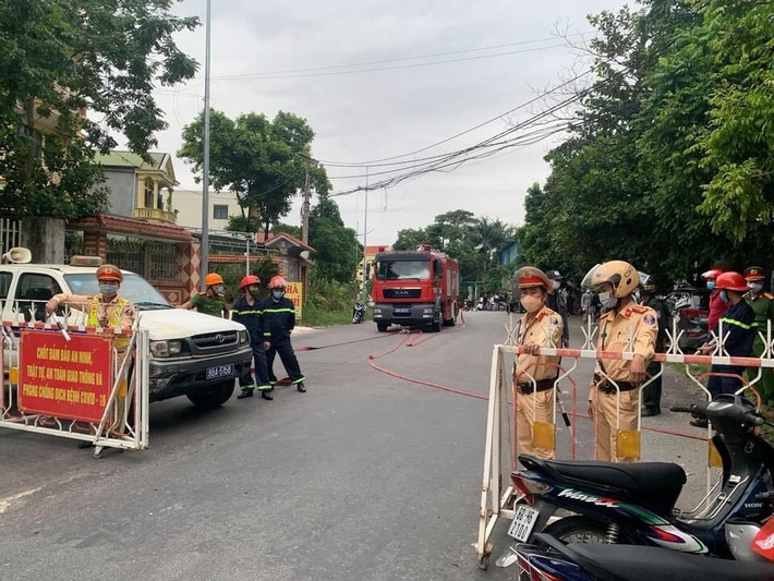 Bên cạnh việc xử phạt, Công an huyện Tam Đảo phối hợp với gia đình, nhà trường, tổ dân phố… để tăng cường quản lý, giáo dục, răn đe, xử lý nghiêm hành vi vi phạm của các thanh niên này.