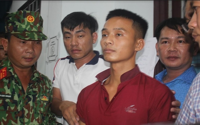 Đến chiều 3/6/2020, khi đang chấp hành án tù tại Trại giam quân sự khu vực miền Trung, Quân khu 5 đóng tại Quảng Ngãi, Triệu Quân Sự trèo qua vọng gác, bám vào đường ống nước xuống đất trốn ra ngoài. Sau 15 ngày lẩn trốn, Sự bị bắt khi đang ở một quán điện tử tại TP Tam Kỳ, tỉnh Quảng Nam.