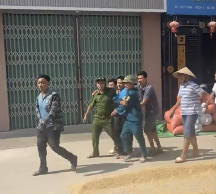 Theo lãnh đạo Công an tỉnh Thanh Hoá, Triệu Quân Sự bị Công an xã Yên Dương, huyện Hà Trung bắt giữ khi đang lẩn trốn trên địa bàn xã này. Công an tỉnh Thanh Hoá đã huy động tối đa lực lượng để tham gia truy bắt đối tượng.