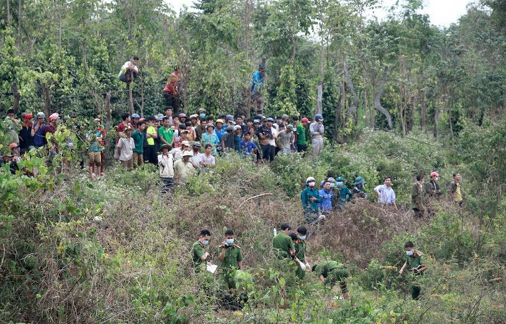 Trước những dấu hiệu hình sự, Công an huyện Yên Sơn phối hợp với Phòng CSHS - Công an tỉnh Tuyên Quang và cơ quan chức năng khẩn trương khám nghiệm tử thi, khám nghiệm hiện trường, điều tra làm rõ. Kết quả khám nghiệm xác định nạn nhân Âu Thị Ninh tử vong do đa chấn thương do vật tày gây ra. Đặc biệt, căn cứ dấu vết hiện trường, cơ quan điều tra nhận định nạn nhân có dấu hiệu bị hãm hiếp. (Ảnh minh hoạ, nguồn ảnh: Internet)
