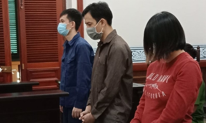 Sau khi trộm thành công, Sơn cho Thăng 400 triệu đồng và nhờ Trần Thị Nhã Trang (36 tuổi, quê Quảng Ngãi) bán 100 lượng vàng. Trang được cho 100 triệu đồng sau khi bán số vàng này cho một tiệm vàng ở quận 6 được 3,9 tỷ đồng. Giữa tháng 10/2019, Cơ quan cảnh sát điều tra Công an TP.HCM bắt Sơn, Thăng, Trang. Làm việc với công an, cả 3 thừa nhận toàn bộ hành vi phạm tội như trên. Ngoài ra, Sơn thừa nhận gây ra 6 vụ trộm cắp tài sản khác với tổng trị giá hơn 5 tỷ đồng.
