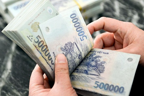 Xâu chuỗi những dấu vết thu thập được tại hiện trường, cộng thêm những thông tin về các mối quan hệ xã hội của nạn nhân, cơ quan điều tra xác định, động cơ gây án của hung thủ có thể do mâu thuẫn tình cảm hoặc tiền bạc. Gã người tình chung sống nhiều năm với nạn nhân bị công an liệt vào danh sách những kẻ tình nghi. Không mất quá nhiều thời gian, danh tính người đàn ông này được làm rõ là Vũ Duy Hoàng (SN 1976, cùng trú tại huyện Ứng Hòa). Được biết, trước đây, Hoàng cũng từng có một gia đình khá yên ấm. Tuy vậy, năm 2017, Hoàng quen biết với chị T. (Ảnh minh họa, nguồn Internet)