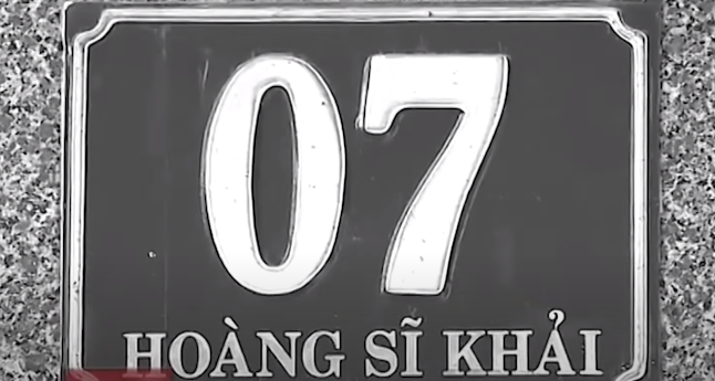 Theo hồ sơ vụ án, sáng 1/10/2014, người dân phường An Hải Bắc, quận Sơn Trà, TP. Đà Nẵng bàng hoàng khi hay tin anh Trần Trường Thành, chủ nhân ngôi nhà số 7- đường Hoàng Sỹ Khải bị kẻ thủ ác giết chết.