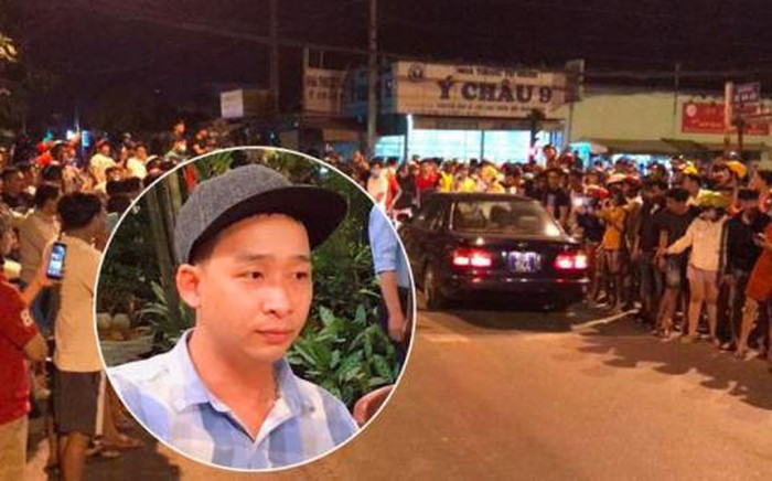 Xe Nouvo màu đỏ đen là do Tuấn “khỉ” chĩa súng AK cướp đi của bà Võ Thị Bích V. (SN 1983) tại đường Dương Thị Phua, ấp Thạnh, xã Trung An vào chiều mùng 5, tức 29/1, ngay sau khi xả súng khiến 4 người chết và 1 người bị thương ở sòng bạc trong vườn nhãn.