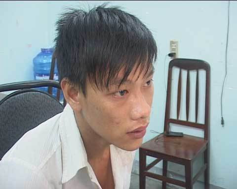 Lãnh đạo Phòng PC45, Công an tỉnh Bà Rịa-Vũng Tàu quyết định điều một tổ trinh sát truy tìm Minh tại thị trấn Long Hải (Huyện Long Điền) và các vùng lân cận. Còn một tổ trinh sát khác đến xã Quảng Trị (huyện Đạ Tẻ, tỉnh Lâm Đồng) nơi Minh làm thuê. Lúc 21h ngày 16/10, lực lượng trinh sát của Phòng PC45, Công an tỉnh bất ngờ đột kích vào một nhà dân bắt gọn Minh trong sự ngỡ ngàng của kẻ gây án.
