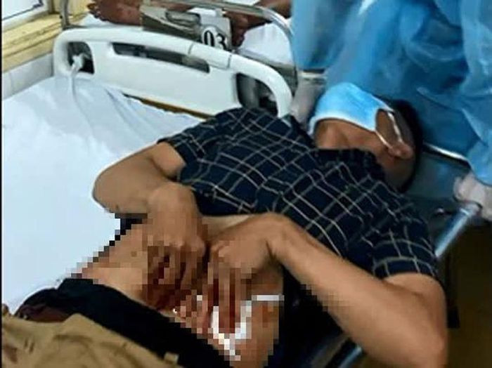 Hỗn chiến kinh hoàng ở cảng cá Quy Nhơn: Đêm 18/7, xảy ra trận hỗn chiến do mâu thuẫn giữa nhóm thuyền viên trên tàu cá và những người bốc vác thuê cho thương lái tại cảng cá Quy Nhơn (TP Quy Nhơn, tỉnh Bình Định) khiến 5 người trọng thương. Trong đó có 1 người trong tình trạng nguy kịch.