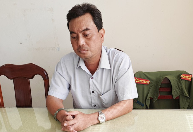 Giả đại tá công an chiếm đoạt hơn 6 tỷ: Sau 2 tháng điều tra, ngày 26/2, Công an tỉnh Hậu Giang cho biết đã làm rõ 6 vụ lừa đảo chiếm đoạt tài sản do Diệp Ngọc Hà (47 tuổi, ngụ TP HCM) thực hiện chiếm đoạt hơn 6 tỷ đồng. Cơ quan cảnh sát điều tra đã khởi tố bị can, bắt tạm giam Hà vào tháng 12/2019. Tại trụ sở cảnh sát, Hà khai nhận thực hiện 6 vụ lừa đảo, chiếm đoạt 6 tỷ đồng ở TP HCM và các tỉnh miền Tây.