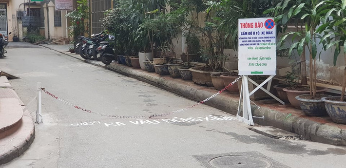 Sau khi những hình ảnh được chia sẻ trên mạng xã hội đã khiến như người cảm thấy phẫn nội trước những hành động của chủ nhà kể trên.