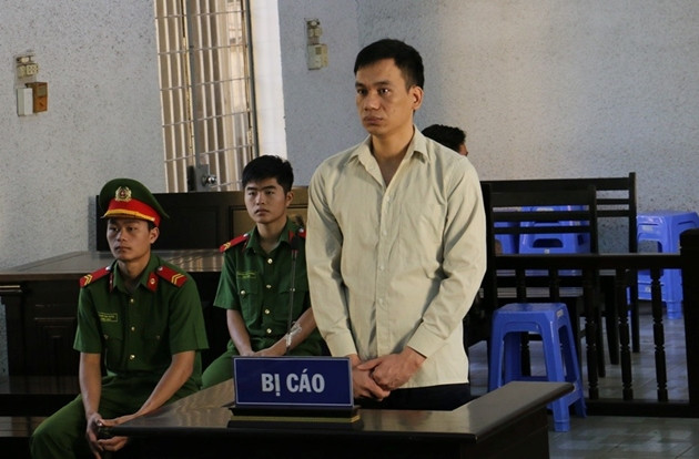 Theo cáo trạng của Viện KSND tỉnh Đắk Lắk, Sơn thuê sim số đẹp và khu biệt thự cao cấp ở quận Long Biên và đưa ra các thông tin gian dối, tự giới thiệu với mọi người “mình là cán bộ Công an và là thư ký của lãnh đạo Bộ Công an”, có thể lo vào các trường Công an, xin vào ngành Công an và có thể “chạy án”.