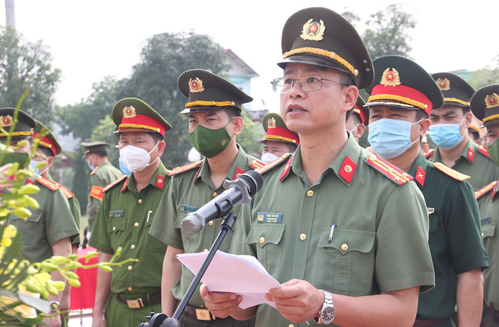 Đại tá Thân Văn Hải 49 tuổi, quê huyện Tân Yên, tỉnh Bắc Giang. Trước khi được bổ nhiệm làm Giám đốc Công an tỉnh Vĩnh Phúc, Đại tá Hải từng là Phó Giám đốc Công an tỉnh Bắc Giang, Trưởng Công an huyện Tân Yên (Bắc Giang), Trưởng Phòng Tổ chức cán bộ (Công an tỉnh Bắc Giang).