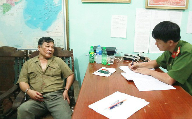 Tại cơ quan Công an, Bùi Xuân Hồng bước đầu đã khai nhận hành vi của mình và cho biết nguyên nhân dẫn đến vụ việc này là do mâu thuẫn về việc gia đình em gái có vay nợ mình số tiền hơn 3 tỷ nhưng nhiều lần Hồng đòi số tiền trên không được dẫn đến sự việc đau lòng.