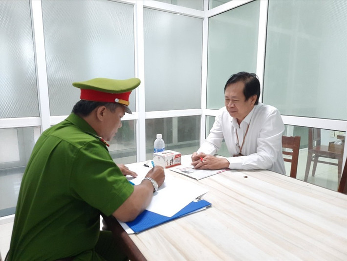 Ngày 20/6/2022, Cơ quan CSĐT Công an TP Đà Nẵng đã tống đạt quyết định khởi tố vụ án, khởi tố bị can và thực hiện lệnh bắt tạm giam đối với ông Tôn Thất Thạnh - Giám đốc CDC TP Đà Nẵng về hành vi “Tham ô tài sản”.