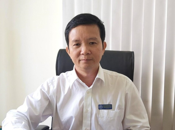 Ngày 27/5/2022, Cơ quan CSĐT Công an tỉnh Đắk Lắk đã tống đạt quyết định khởi tố bị can và thực hiện lệnh bắt tạm giam đối với ông Trịnh Quang Trí - Giám đốc CDC tỉnh Đắk Lắk về hành vi "Vi phạm quy định về đấu thầu gây hậu quả nghiêm trọng".