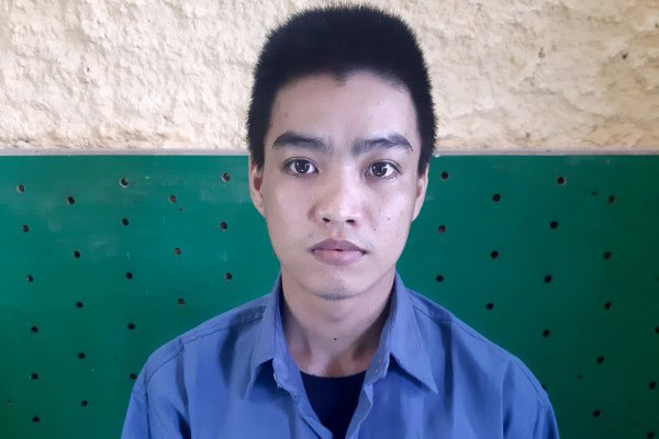 Gã trai đâm chết bạn gái ở miền Tây: Ngày 10/10, Công an tỉnh Đồng Tháp cho biết, Cơ quan CSĐT đã khởi tố vụ án, khởi tố bị can, bắt tạm giam Đỗ Ngọc Ngà (22 tuổi, ngụ xã Mỹ Lợi B, huyện Cái Bè, tỉnh Tiền Giang) để điều tra về hành vi giết người. Nạn nhân là H.N.M.L (17 tuổi, ngụ huyện Lấp Vò, Đồng Tháp), bạn gái của Ngà.
