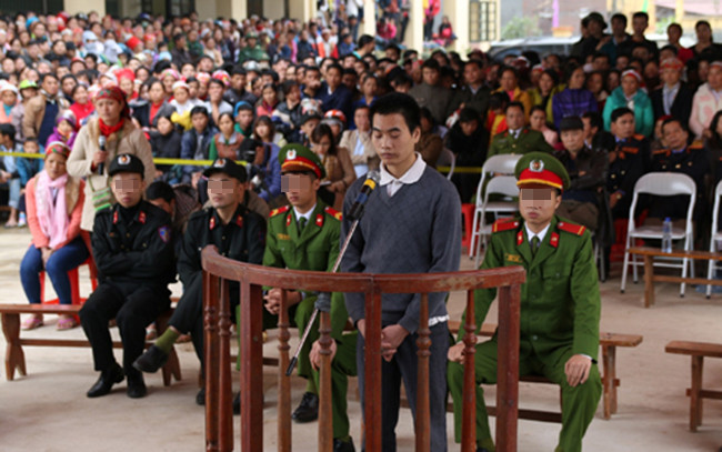 Với tội ác đã gây ra, ngày 25/12/2016, Tẩn Láo Lở đã bị Tòa án nhân dân tỉnh Lào Cai tuyên phạt mức án tử hình.