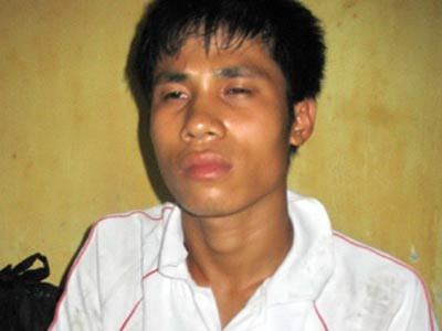 Theo gia đình nạn nhân, chị P có người yêu, dự định năm 2011 sẽ kết hôn nên cơ quan điều tra lập tức mời anh này lên làm việc, nhưng chưa thu được manh mối gì. 10 tiếng sau khi vào cuộc điều tra, Công an huyện Thủy Nguyên đã làm rõ và bắt giữ thủ phạm của vụ án là Hồ Xuân Phú (SN 1987), hàng xóm của nạn nhân.