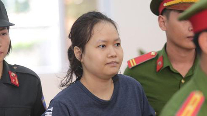 Đi tới đâu, nhóm của Thiên Hà cũng bị chính quyền các địa phương yêu cầu chấm dứt việc "tu luyện" tại các địa điểm công cộng nên Hà trả lại các căn nhà thuê rồi bỏ đi. Mặc dù có lúc phản ứng khá gay gắt trước truy vấn của đại diện VKS, nhưng Thiên Hà cũng khá thẳng thắn thừa nhận một phần hành vi phạm tội.