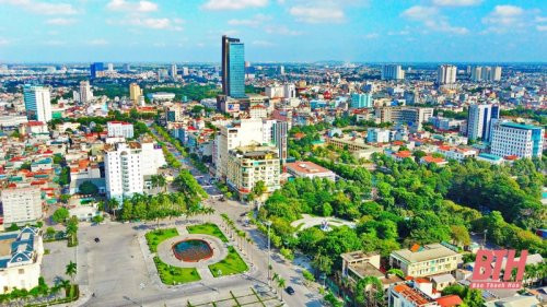 Các điều tra viên xác định, nhiều khả năng Dũng đã đi khỏi địa bàn tỉnh Sơn La nên công việc truy đuổi phải tiến hành gấp, tránh để đối tượng có cơ hội vào Nam hoặc vượt biên. Một mũi trinh sát được cử về Thanh Hóa là quê của Dũng, 1 mũi khác đi Tây Nguyên, nơi xác định đối tượng có người thân. Tuy nhiên, vốn là kẻ từng ra tù vào tội, Dũng hoàn toàn không liên lạc với những người này.(Ảnh minh họa, nguồn internet)