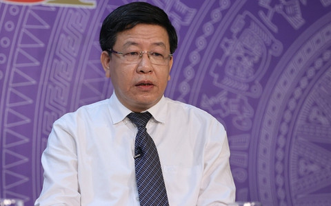 Ông Dương Đức Tuấn sinh năm 1967, quê quán phường Hiến Nam, thành phố Hưng Yên, tỉnh Hưng Yên. Ông có trình độ Tiến sĩ Kiến trúc; cao cấp lý luận chính trị. Ông là Thành uỷ viên, Phó Chủ tịch UBND thành phố Hà Nội nhiệm kỳ 2016-2021. Trước đó, ông là Bí thư Quận uỷ Hoàn Kiếm.