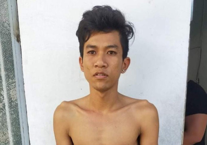 Đâm chết người vì chặn xe xin đểu bất thành: Nguyễn Văn Thắng (23 tuổi), Trần Văn Tấn (biệt danh "Núi lửa", 30 tuổi) và Trần Hoàng Trọng (30 tuổi đều ngụ TP. Mỹ Tho, Tiền Giang) đã chặn xe máy của anh Nguyễn Hoàng Phúc (33 tuổi, ngụ TP. Mỹ Tho) xin tiền ăn khuya nhưng không được, dẫn đến đánh nhau. Trong lúc giằng co, Thắng dùng dao đâm Phúc tử vong. Ngày 15/5, Công an tỉnh Tiền Giang đã bắt tạm giam các đối tượng để điều tra.
