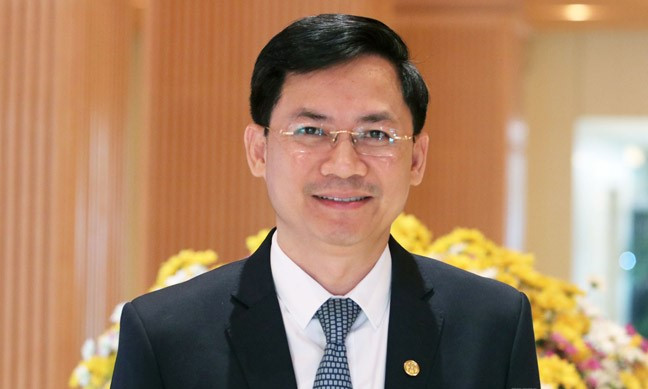 Phó Chủ tịch UBND thành phố Hà Nội Hà Minh Hải (SN 1969, quê quán Thanh Hoá). Trình độ chuyên môn: Thạc sĩ Kinh tế; Cử nhân Luật; tốt nghiệp Đại học Tài chính Kế toán ngành Kế toán công nghiệp.