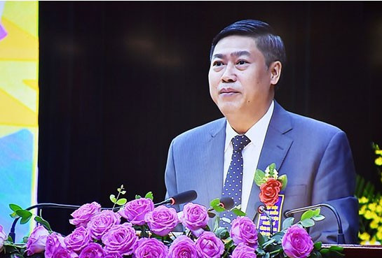 9. Ông Nguyễn Hữu Đông, sinh năm 1972, quê quán: Phú Thọ, ông Đông là Uỷ viên Dự khuyết BCH T.Ư Đảng, Phó Bí thư Tỉnh ủy Sơn La. Tháng 9/2019, Ông Nguyễn Hữu Đông được bầu làm Bí thư tỉnh ủy Sơn La.