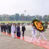 Đại biểu dự Đại hội MTTQ Việt Nam vào Lăng viếng Chủ tịch Hồ Chí Minh