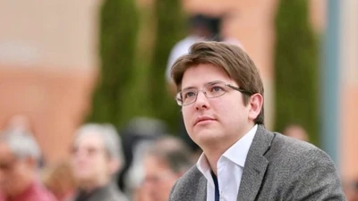 Ông Miguel Uribe Turbay, sinh ngày 28/1/1986 tại Bogotá, là cháu trai của cựu Tổng thống Colombia Julio Cesar Turbay. Ông có bằng luật và thạc sĩ Chính sách công của Đại học Andes, bằng thạc sĩ Quản trị công của Trường Harvard Kennedy. Ảnh: BN.
