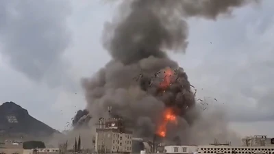 Israel oanh kích dữ dội thủ đô Yemen