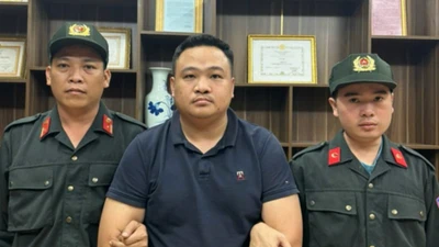 Triệt phá băng nhóm lừa đảo núp bóng doanh nghiệp