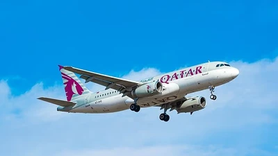 Máy bay quay đầu giữa không trung vì tên lửa của Iran