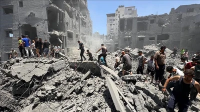 Israel tấn công thành phố Gaza, gần 40 người thiệt mạng