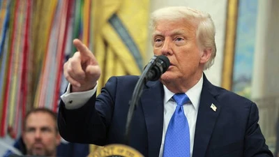 Ông Trump cảnh báo Tổng thống Putin đang "đùa với lửa"