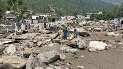 Cảnh tan hoang sau trận lũ quét kinh hoàng ở Pakistan