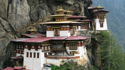 Ngỡ ngàng cuộc sống ở "vương quốc hạnh phúc" Bhutan