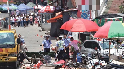 Xem điện thoại khi lái xe, tài xế gây tai nạn chết người