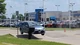 Toyota Corolla “bay” vì đường nứt do nắng nóng cực độ