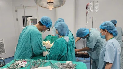 Báo động đỏ cứu bệnh nhân vỡ lách, đa chấn thương, tính mạng tính bằng phút