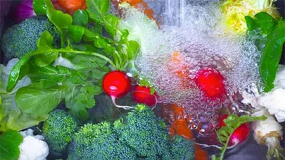 8 cách “vàng” loại bỏ thuốc trừ sâu khỏi rau củ quả