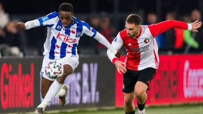 Heerenveen thua te tua, Đoàn Văn Hậu vẫn chưa được ra sân