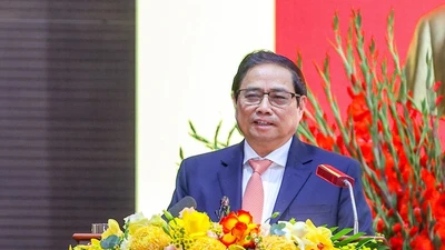 Thủ tướng yêu cầu xây dựng, hoàn thiện nhiều cơ chế, quy định mới về bộ máy và cán bộ