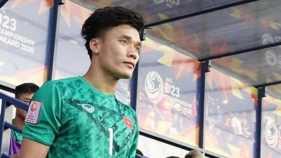 Điểm lại 4 sai lầm của thủ môn Bùi Tiến Dũng khiến cổ động viên tan vỡ niềm tin