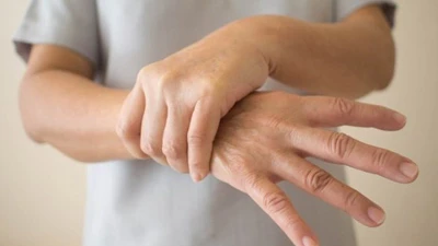 Vì sao bị bủn rủn tay chân sau khi quan hệ?