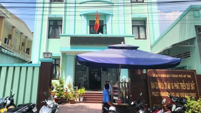 Ai sẽ trúng gói thầu thi công hệ thống chiếu sáng các tuyến đường xã Phước Thạnh năm 2025?