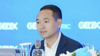 Vượt mặt loạt đại gia kỳ cựu, thiếu gia 41 tuổi nắm giữ khối tài sản gần 11.500 tỷ đồng