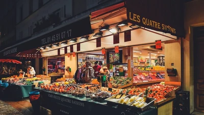 Cuối tuần dạo “chợ Pháp” tại Hà Nội