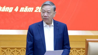 Tổng Bí thư: Tiếp tục sắp xếp tổ chức quân sự địa phương “tinh - gọn - mạnh”