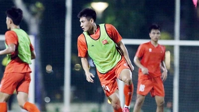U23 Việt Nam khẩn trương rèn "vũ khí" đấu Lào, Phi Hoàng quyết “săn” vàng lần thứ 2
