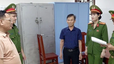 Bầu Đoan bị bắt “rúng động” bóng đá Việt Nam, CLB Thanh Hóa lao đao